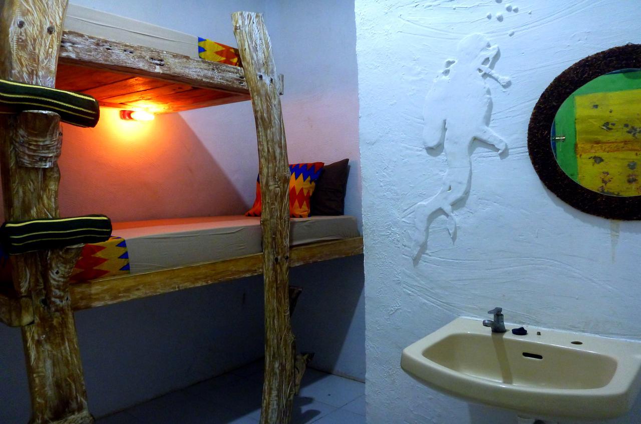 Хостел Gipsy Backpackers Гили Траванган Экстерьер фото