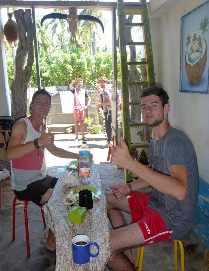 Хостел Gipsy Backpackers Гили Траванган Экстерьер фото