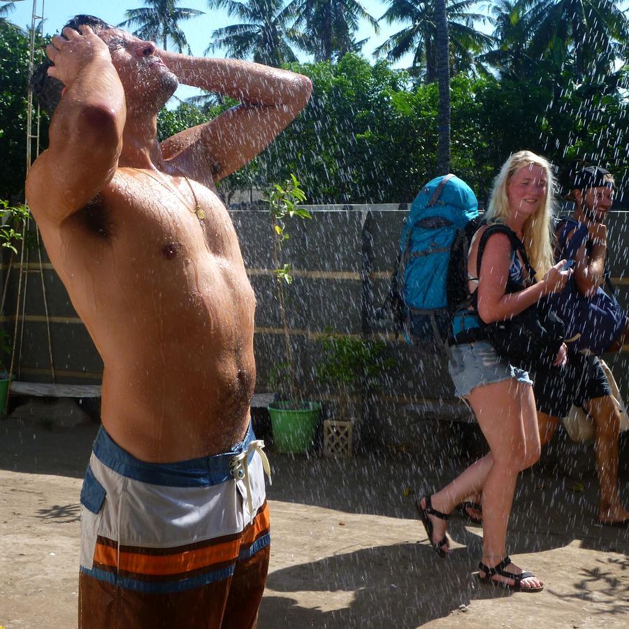 Хостел Gipsy Backpackers Гили Траванган Экстерьер фото